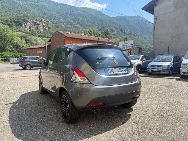 LANCIA - Ypsilon - 1.0 FireFly 5p.S&S Hybryd Gold - Foto 4