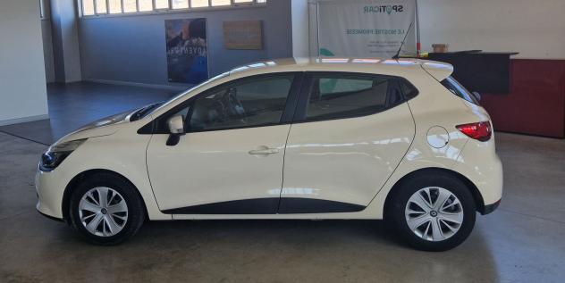 Renault Clio Clio 5p 1.2 Life (wave) 75cv E6 - Foto 6
