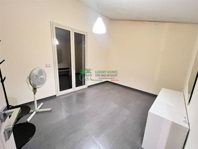 Rif: 2762 - COMISO – Appartamento rifinito su due livelli con ampia veranda e garage, zona Carabinieri - Foto 13