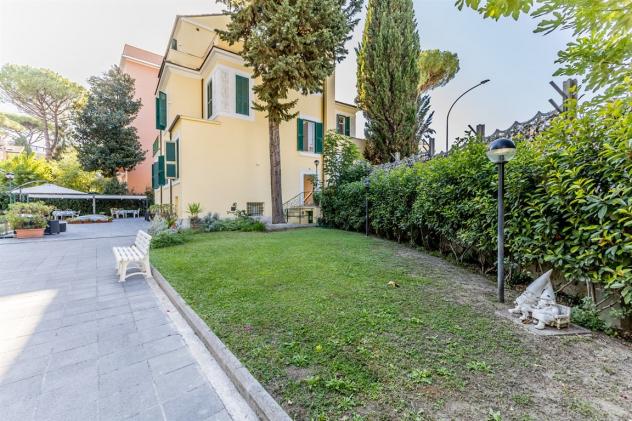 Bellissima Villa Liberty nel Cuore di Città Giardino, a Reddito - Foto 11