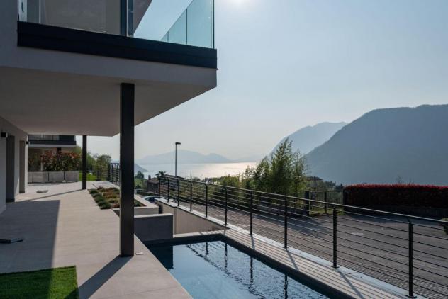 Villa in vendita a Sale Marasino