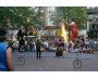 spettacoli con il fuoco giocolieri trampolieri, artisti da strada