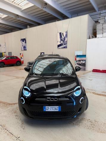 Fiat 500e 3+1 42 kWh La Prima - Foto 2