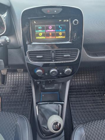 Renault Clio dCi 8V 75 CV 5 porte Moschino Life - Foto 9