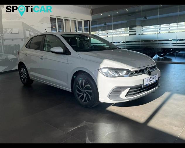 Volkswagen Polo VI 1.0 Young 80cv - Foto 3