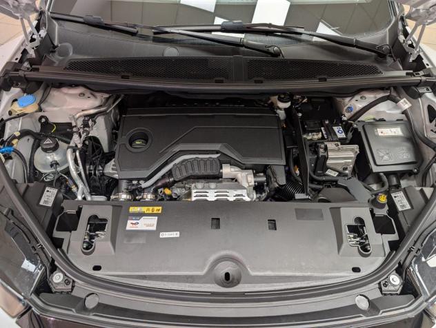 Peugeot 5008 Nuovo 5008 Hybrid 136 e-DCS6 GT - Foto 10