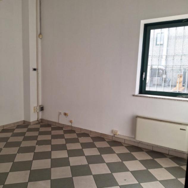 Immobile di 1350 m² con 3 locali in affitto a Fiorano Modenese - Foto 6