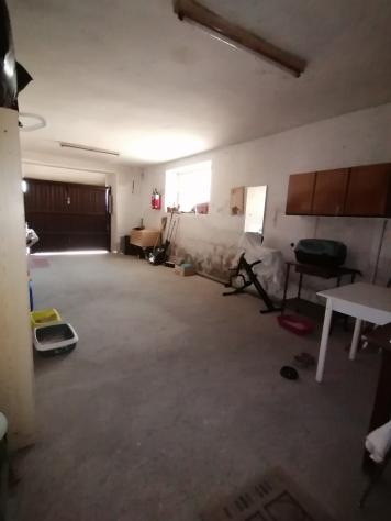 Nel paese storico di Selvena; dove si trovano negozi di prima necessita una banca e la posta; a 20 KM dal Monte Amiata, 8 Km da Castell'Azzara, 23 dal - Foto 14