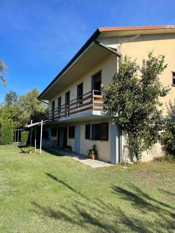 Villa in vendita a Vittoria Apuana - Forte dei Marmi 120 mq Rif: 1066752