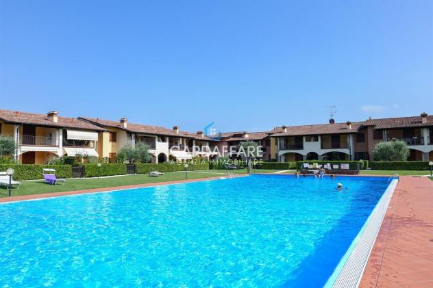 BELLISSIMO APPARTAMENTO CON GIARDINO PRIVATO A MANERBA DEL GARDA - Foto 3
