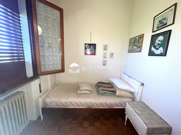 CASA INDIPENDENTE di 5 vani e di 300 mq (MARENO DI PIAVE) rif. GG80 - Foto 6
