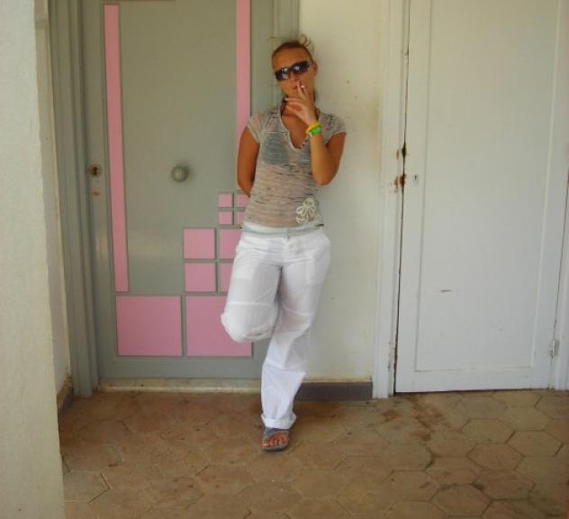 SognaconSllvia: alta 167cm, 60kg, cerco uomo vicino Tel: