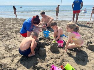 Ricerchiamo animatrici mini club