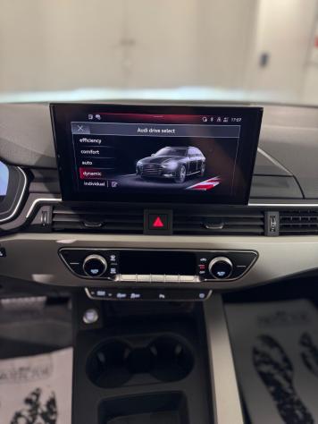 Audi A4 Avant 40 TFSI quattro S tronic Advanced - Foto 10
