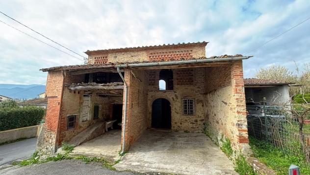 Fienile in vendita a San Ginese - Capannori 220 mq Rif: 1406530