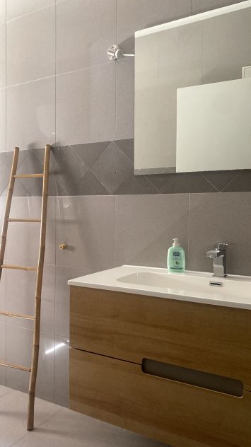 Affitto tre camere matrimoniali uso singola contratto minimo annuale - Foto 5