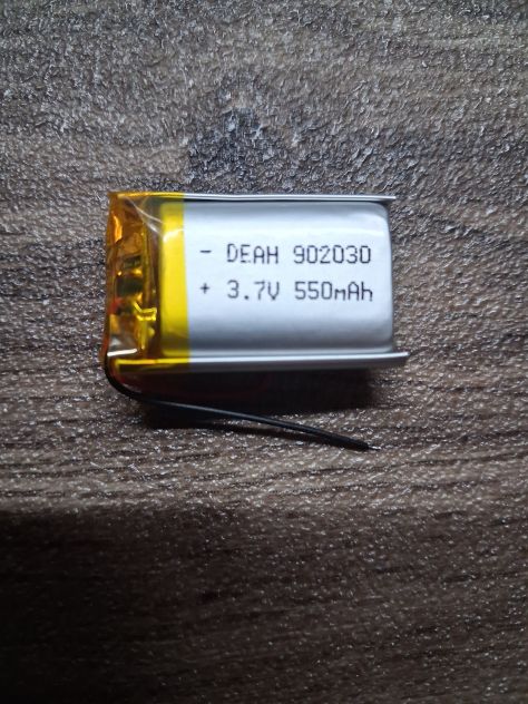 Batteria LiPo 3.7V 550 mAh 902030 Ricaricabile NUOVA