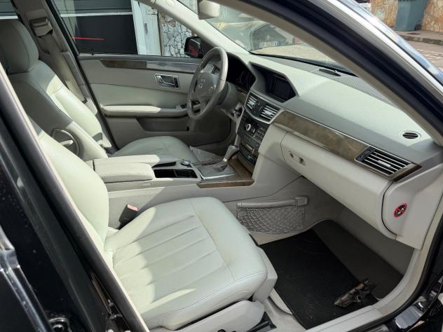 Mercedes-benz E 220 CDI BlueEFFICIENCY Avantgarde AMG - Foto 5