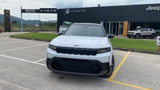 Jeep Compass E-Hybrid 1.6 Turbo PHEV 165kW Altitude DCT - Foto 2