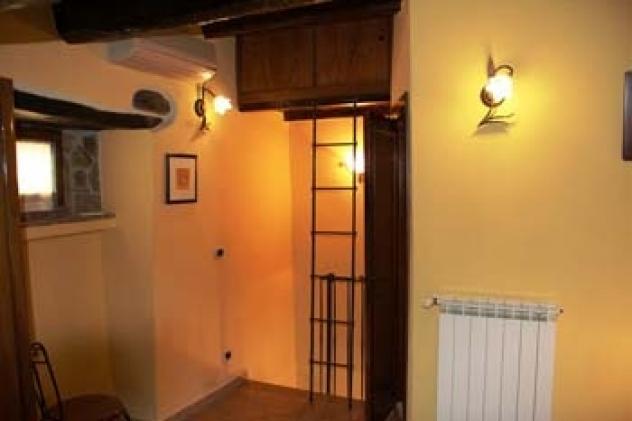 Baschi - vendesi grazioso appartamentino ristrutturato al piano rialzato nel borgo di Baschi - Foto 8