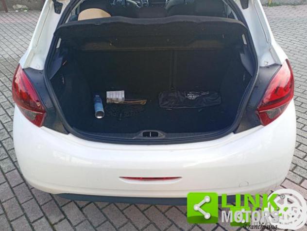 PEUGEOT 208 5p 1.2 puretech Active 82cv rif. 23830802 - Foto 7