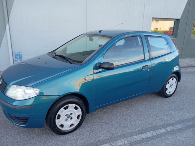 FIAT PUNTO 1.2 BENZINA DITRIBUZIONE NUOVA