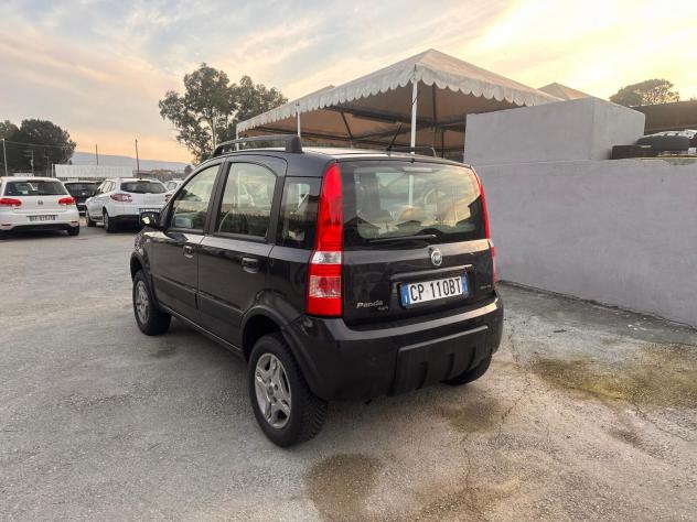 Fiat Panda 1.2 4x4 Climbing - Foto 8