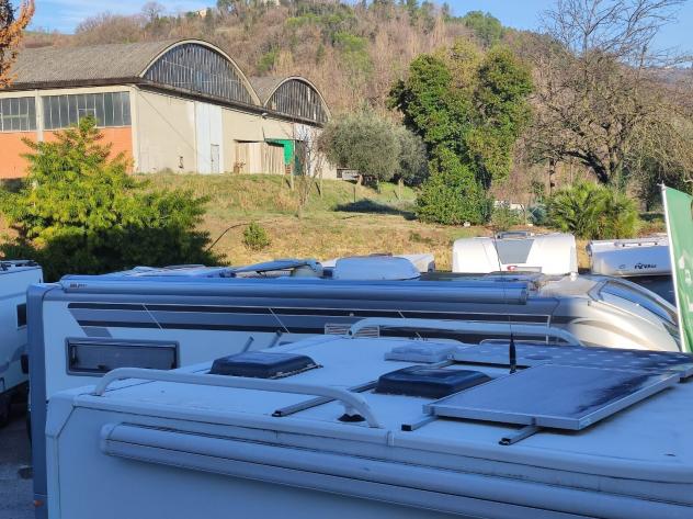 CAMPER LAIKA DUCATO SEMINTEGRALE LETTI GEMELLI GARAGE CLIMATIZZATORE GENERATORE WEBASTO SATELLITARE LITIO GENERALI USATI 575 - Foto 7