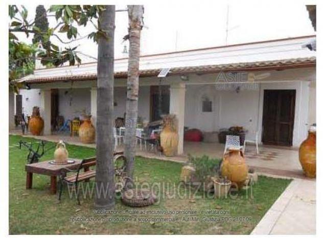 IMMOBILI-IMMOBILE RESIDENZIALE-contrada Lago Lungo