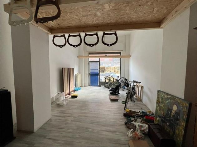 Negozio ristrutturato in zona residenziale - Foto 5