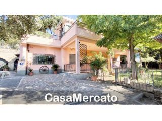 Quadrilocale in affitto a Nemi