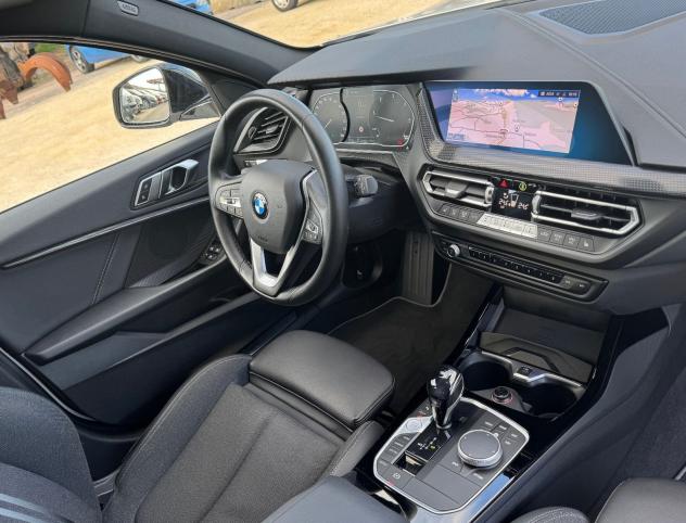 BMW Serie 1 118d 5p. SPORTLINE LED PRIVACY NAVI CAMERA ASSIST - Foto 8