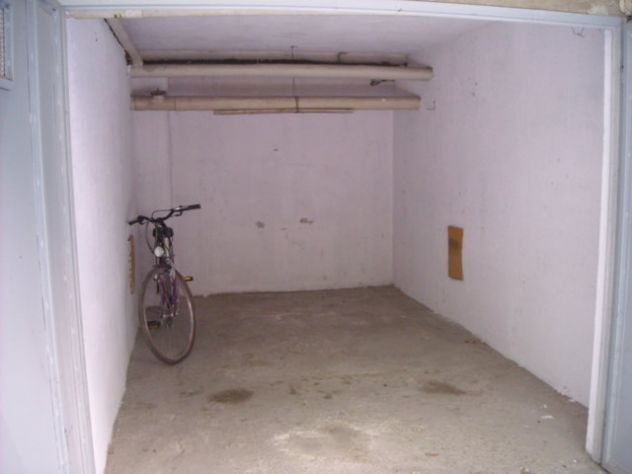 Affitto BOX a Pavia centro – zona Borgo Ticino - Foto 4