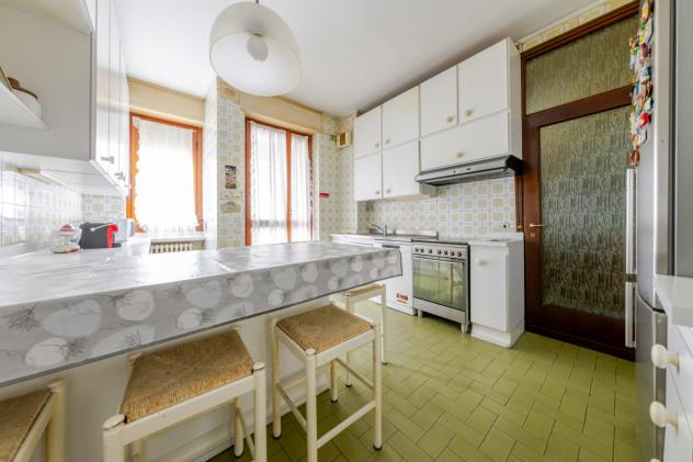Milano ottimo appartamento via Niccolini numero due metri quadri 220 elegante condominio piano alto soggiorno terrazzo quattro camere tripli servizi d - Foto 15