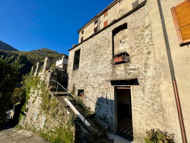 TERRATETTO di 8 vani e di 170 mq (STAZZEMA - Pruno) rif. 615/VT - Foto 5