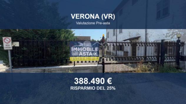Immobile in asta di 221 m², box auto in vendita a Verona