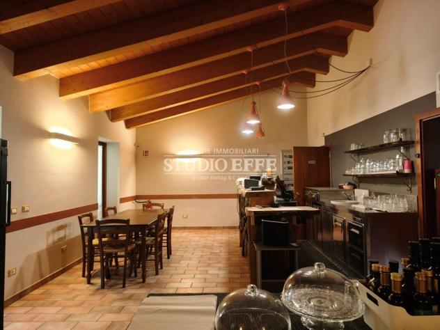 Immobile ideale per agriturismo con locali per conduzione ristorante e 6 camere con bagno - Foto 9
