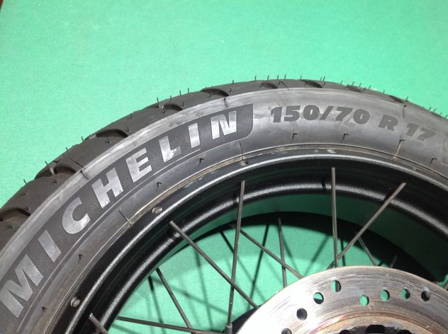 Ruote complete di Cerchio Gomme Dischi Freno per Moto Guzzi V85 Euro5 + Euro5+ - Foto 7