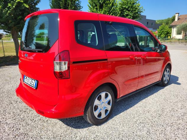Ford Tourneo Courier 1.5 TDCI 75 CV Sport - Foto 4