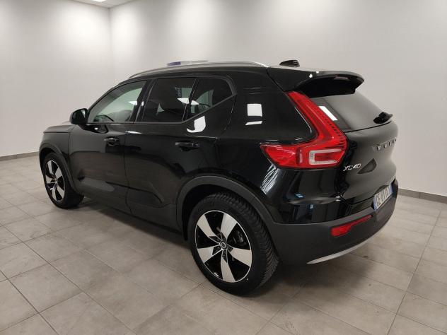 Volvo XC40 T3 Geartronic Momentum Pro Camera+Sens. Cerchi 19 - Foto 9
