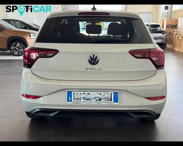 Volkswagen Polo VI 1.0 Young 80cv - Foto 5