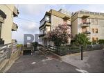 Garage/Box in vendita a Aci Castello, Ficarazzi