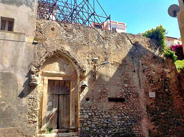 VG08 Antica chiesa e convento nel centro storico - Foto 6