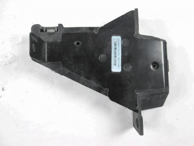 68144541AB SUPPORTO RADIATORE SUPERIORE LATO SINISTRO JEEP CHEROKEE 2.2 CRD 136KW AUT RICAMBIO USATO