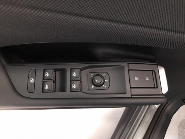 Volkswagen T-Roc 1.5 eTSI 85kW ACT Life DSG - Foto 9