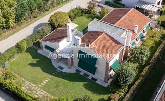 Villa di 434 m² con più di 5 locali e box auto doppio in vendita a Castelfranco Veneto - Foto 12