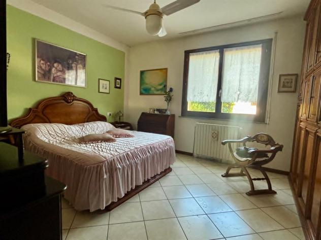 Vendesi per investimento appartamento mq. 90 con garage doppio - Foto 8