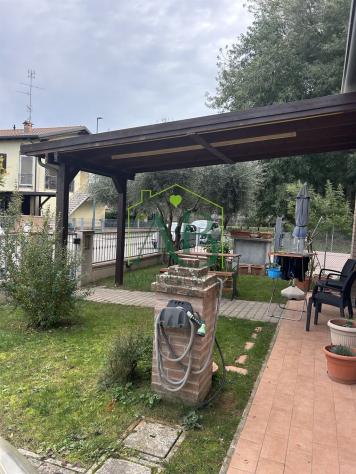Villetta ad angolo con giardino - Foto 3