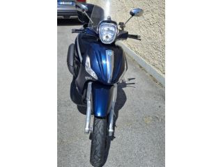 beverly 300 i.e