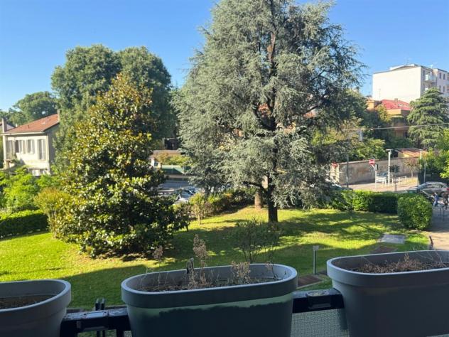 MONZA centro - AFFITTASI appartamento arredato con box - Foto 5